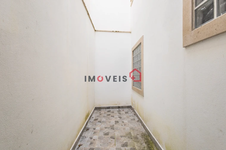 Apartamento T1 para Venda em Leiria, Pousos, Barreira e Cortes Foto 9