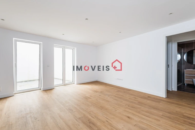 Apartamento T1 para Venda em Leiria, Pousos, Barreira e Cortes Foto 4