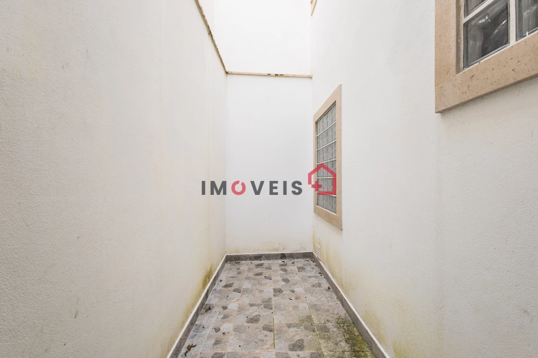 Apartamento T1 para Venda em Leiria, Pousos, Barreira e Cortes Foto 9