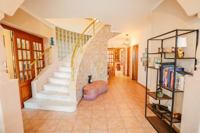 Moradia T4 para Venda em Sesimbra (Castelo)