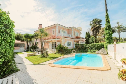 Moradia T4 para Venda em Sesimbra (Castelo)