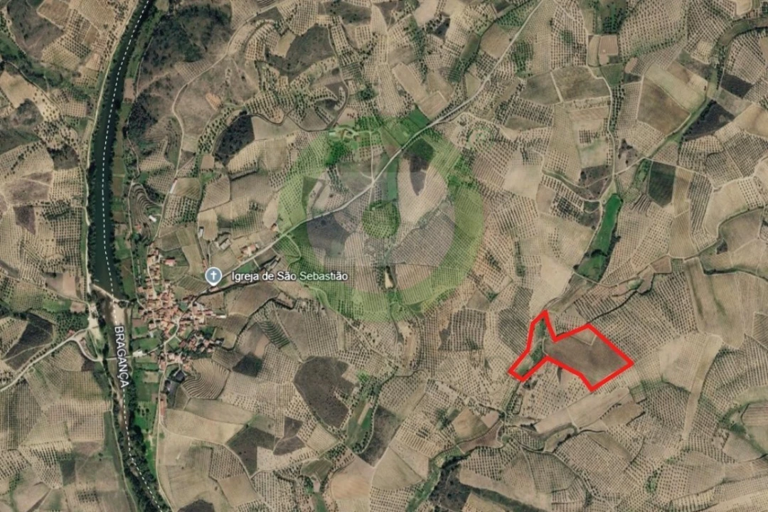 Terreno para Venda em Vale de Salgueiro Foto 2