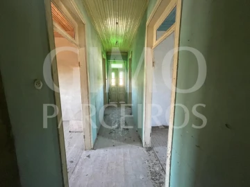 Moradia T4 para Venda em Oliveirinha