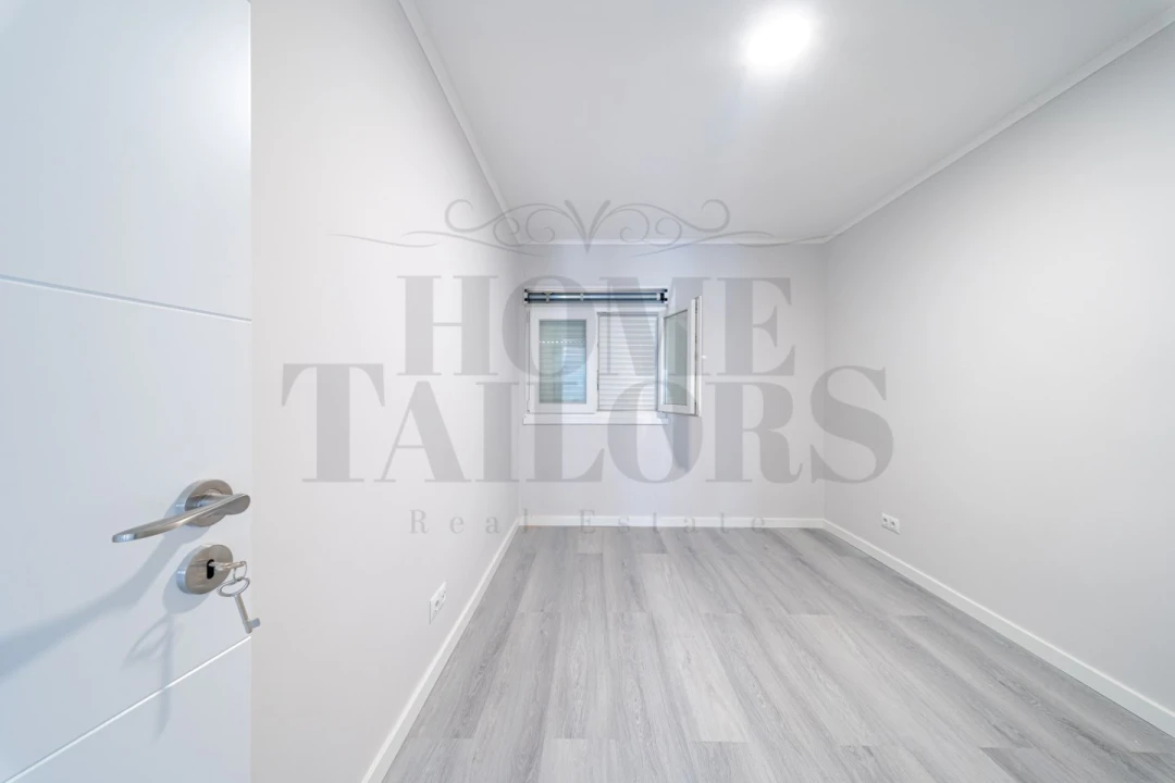 Apartamento T3 para Venda em Laranjeiro e Feijó Foto 17