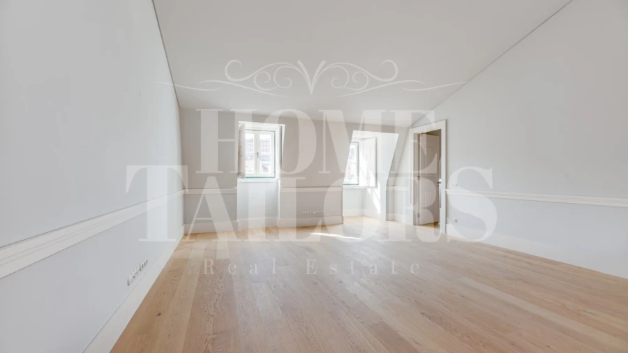Apartamento T2 para Arrendamento em Santa Maria Maior