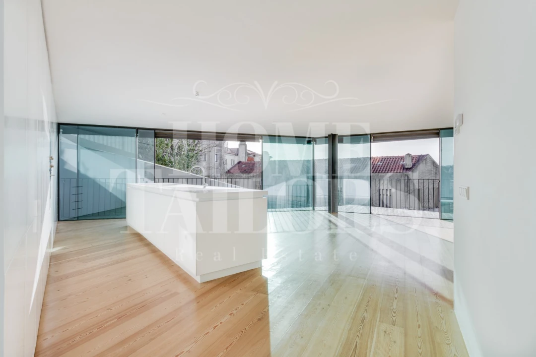 Apartamento T2 para Arrendamento em Misericórdia Foto 1
