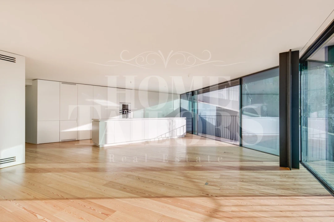 Apartamento T2 para Arrendamento em Misericórdia Foto 13