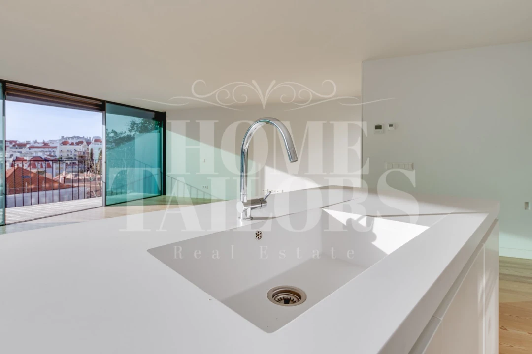 Apartamento T2 para Arrendamento em Misericórdia Foto 24