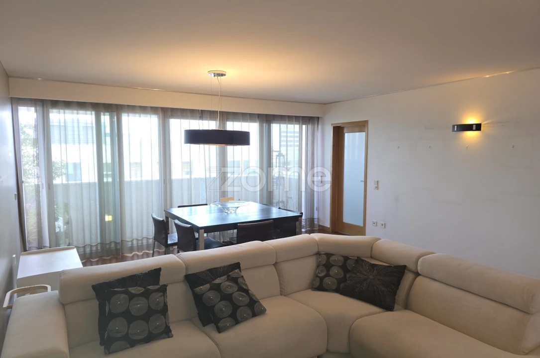 Apartamento T3 para Venda em Ramalde Foto 16
