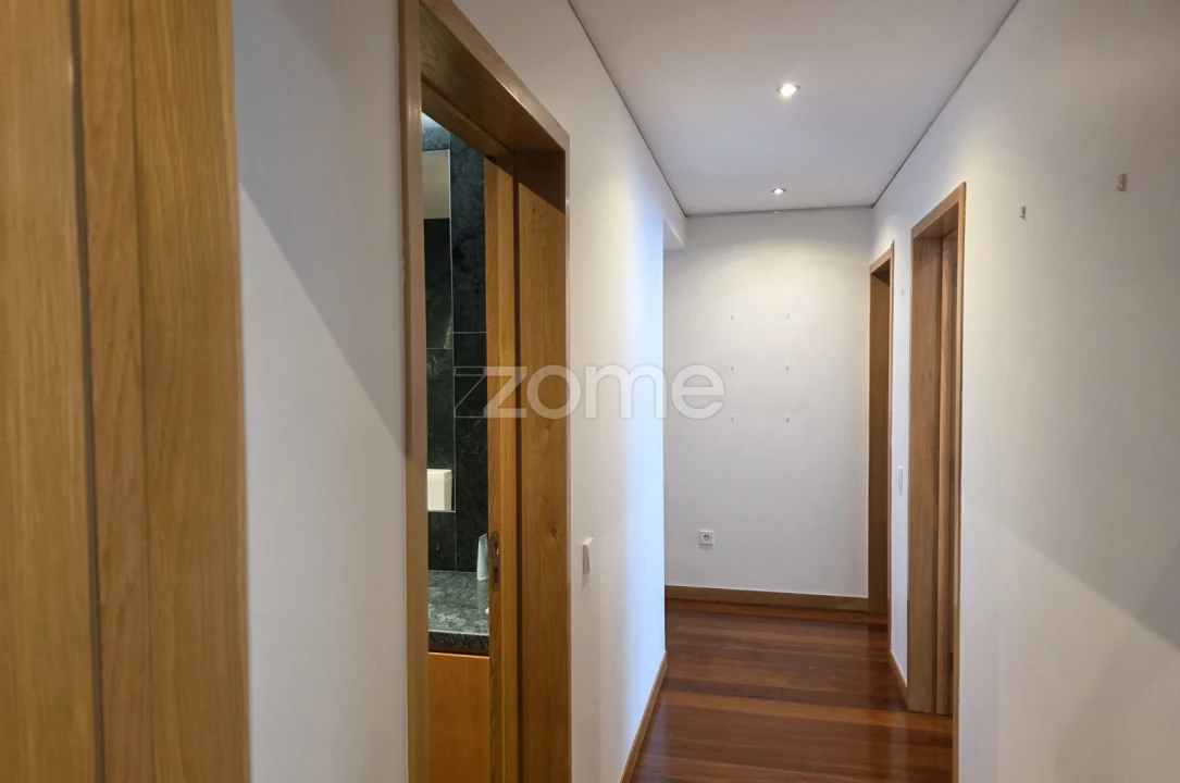 Apartamento T3 para Venda em Ramalde Foto 32