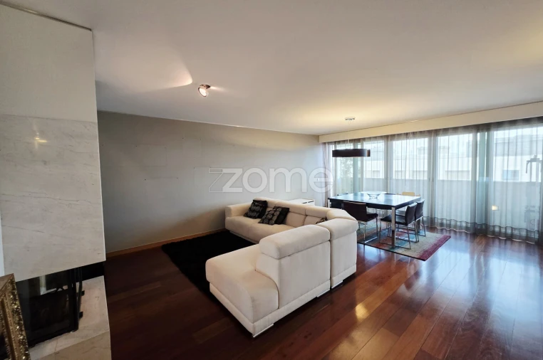 Apartamento T3 para Venda em Ramalde Foto 12