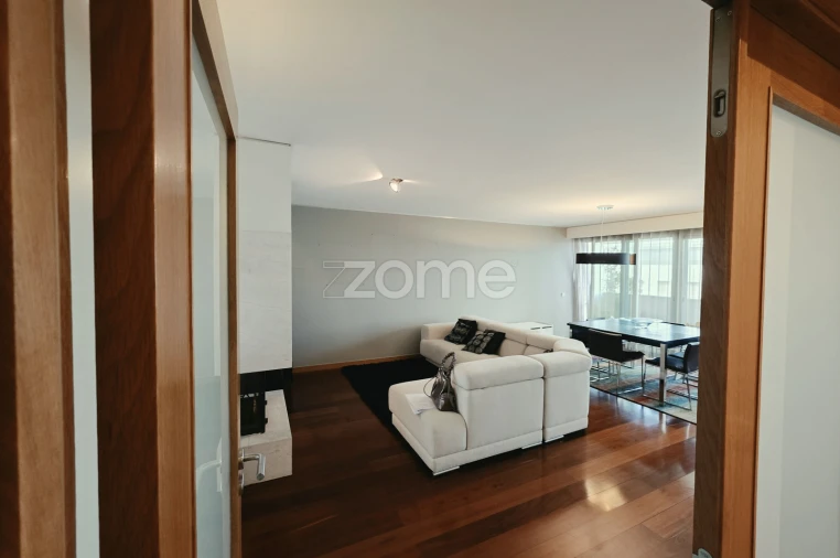 Apartamento T3 para Venda em Ramalde Foto 11