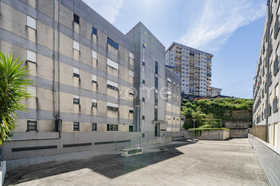 Apartamento T3 para Venda em Povoa de Lanhoso (N. Senhora do Amparo) Foto 4