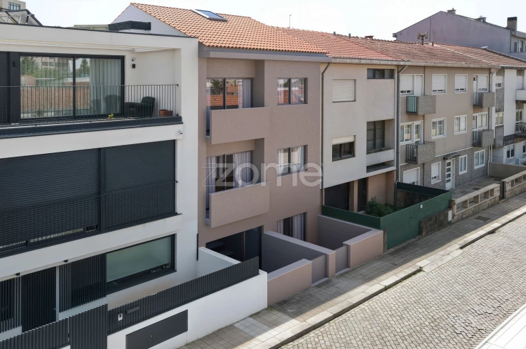 Apartamento T2 para Venda em Aldoar, Foz do Douro e Nevogilde Foto 2