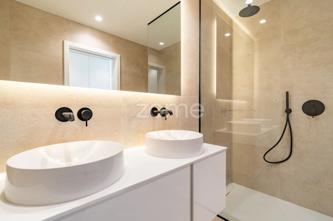 Apartamento T2 para Venda em Canidelo Foto 16