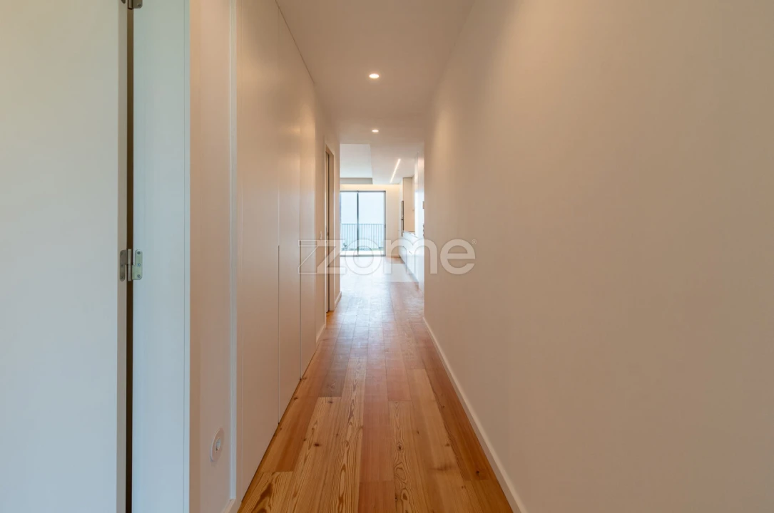 Apartamento T2 para Venda em Canidelo Foto 17