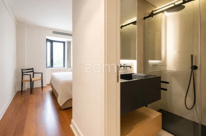 Apartamento T3 para Venda em Campolide