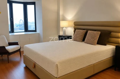 Apartamento T3 para Venda em Campolide