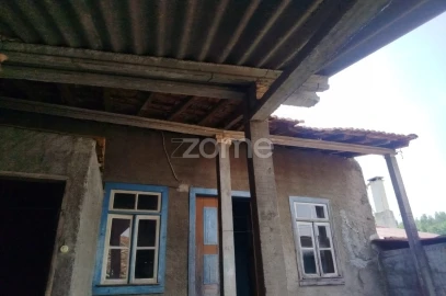 Moradia T8 para Venda em Currelos, Papízios e Sobral