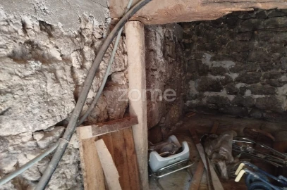 Moradia T8 para Venda em Currelos, Papízios e Sobral