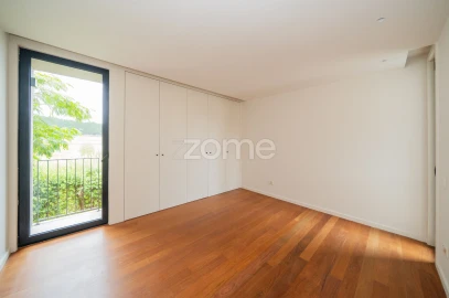 Moradia T4 para Venda em Arcozelo