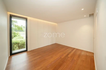 Moradia T4 para Venda em Arcozelo