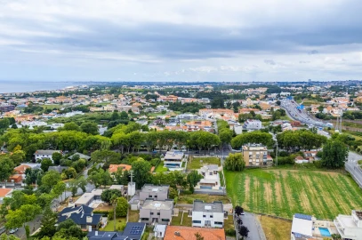 Moradia T4 para Venda em Arcozelo