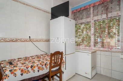 Apartamento T3 para Venda em Laranjeiro e Feijó