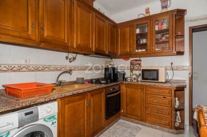 Apartamento T3 para Venda em Laranjeiro e Feijó