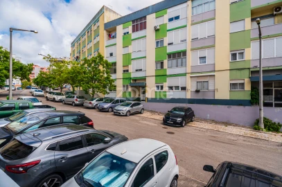 Apartamento T3 para Venda em Laranjeiro e Feijó