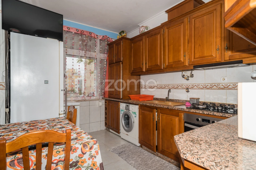 Apartamento T3 para Venda em Laranjeiro e Feijó Foto 16