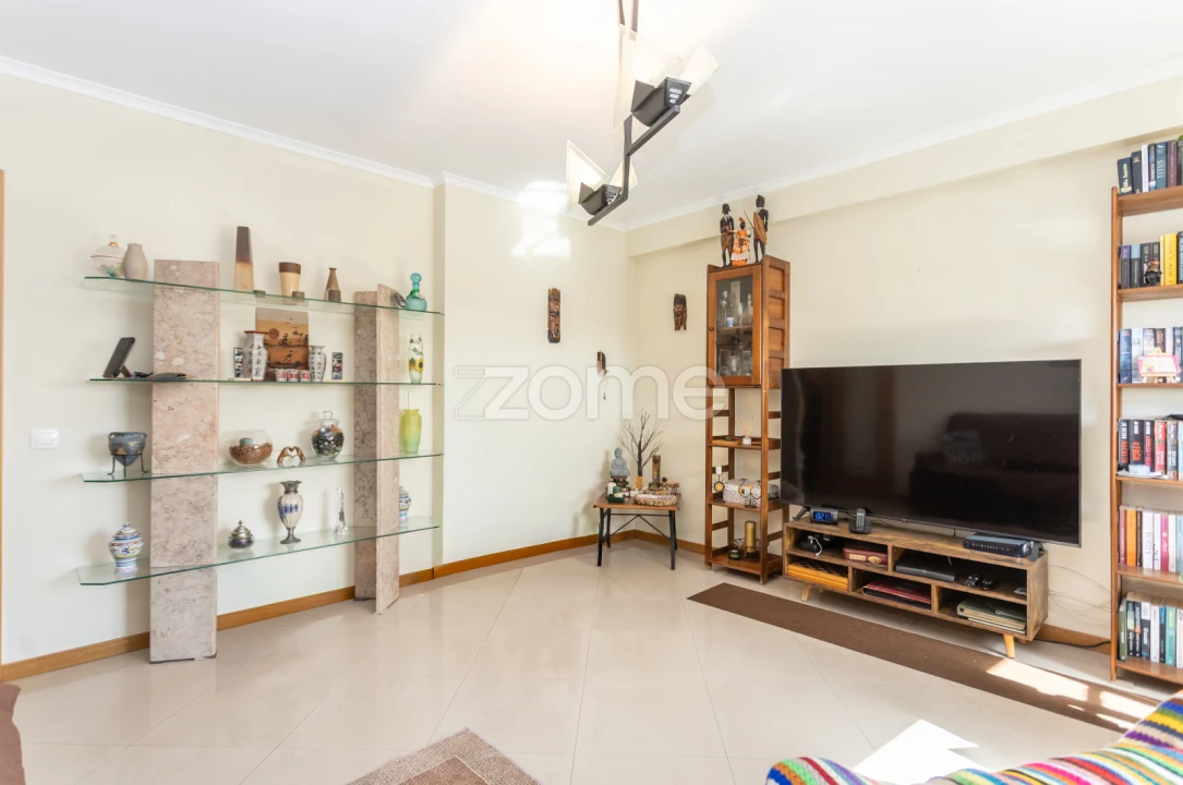 Apartamento T3 para Venda em Corroios Foto 4