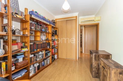 Apartamento T3 para Venda em Corroios