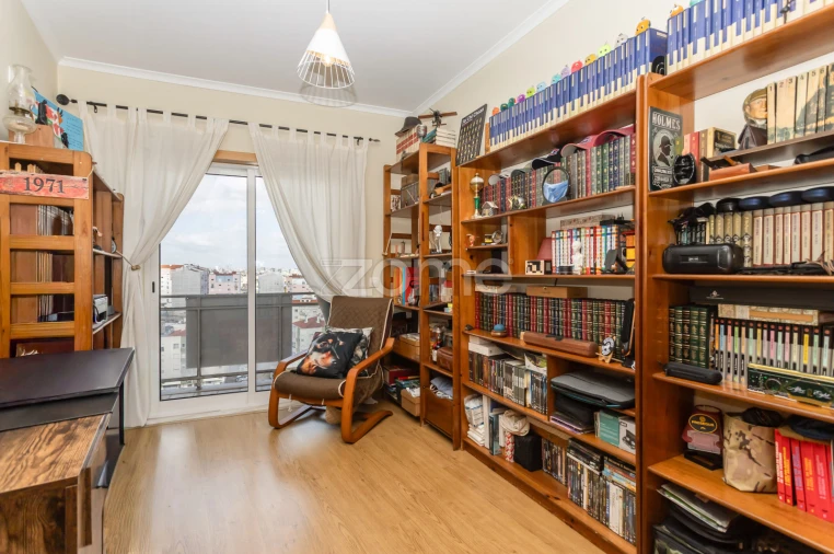 Apartamento T3 para Venda em Corroios Foto 9
