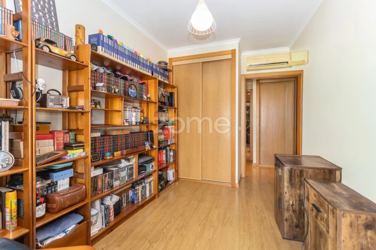 Apartamento T3 para Venda em Corroios Foto 10