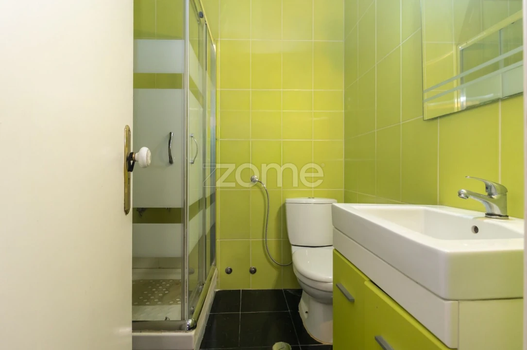 Apartamento T3 para Venda em Seixal, Arrentela e Aldeia de Paio Pires Foto 18