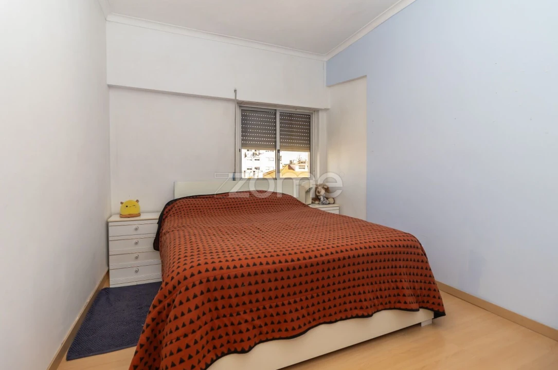 Apartamento T3 para Venda em Seixal, Arrentela e Aldeia de Paio Pires Foto 12