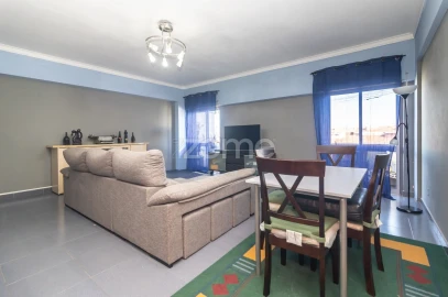 Apartamento T3 para Venda em Seixal, Arrentela e Aldeia de Paio Pires