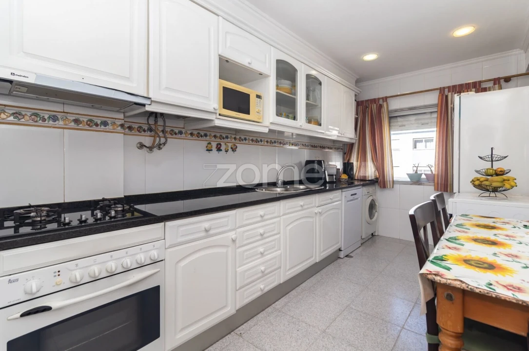 Apartamento T3 para Venda em Seixal, Arrentela e Aldeia de Paio Pires Foto 10