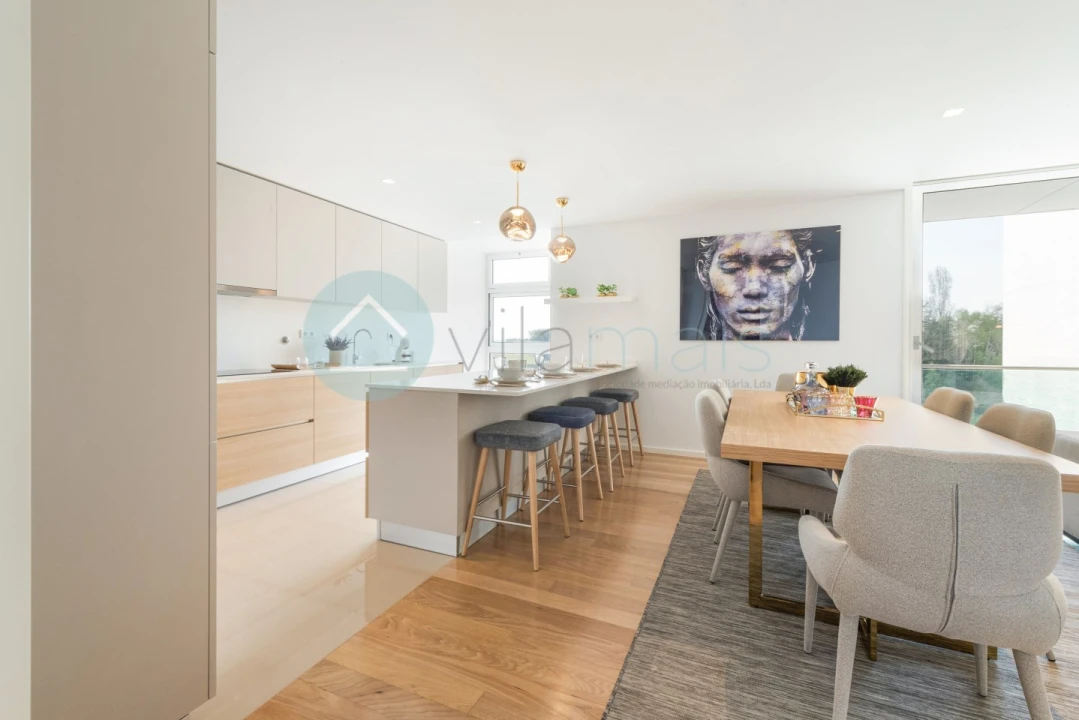 Apartamento T3 para Venda em Vila Nova da Telha Foto 3