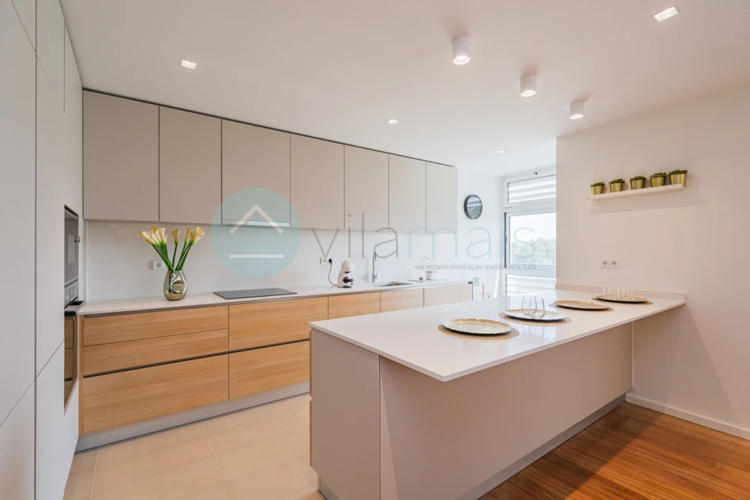 Apartamento T3 para Venda em Vila Nova da Telha Foto 12