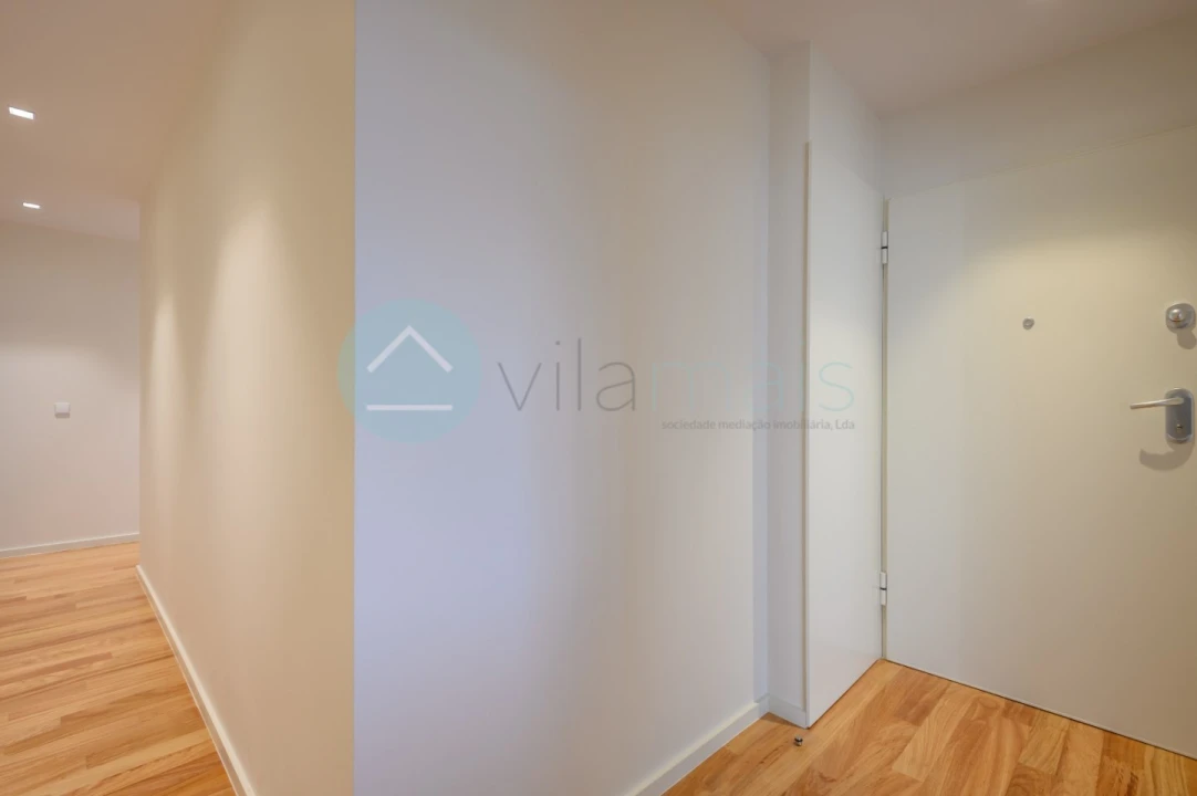 Apartamento T3 para Venda em Vila Nova da Telha Foto 13