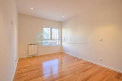 Apartamento T3 para Venda em Vila Nova da Telha