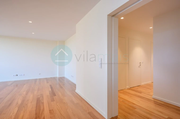 Apartamento T3 para Venda em Vila Nova da Telha Foto 12