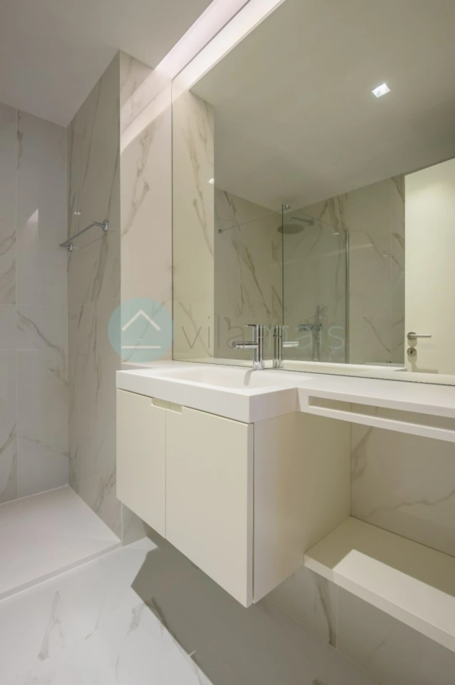Apartamento T3 para Venda em Vila Nova da Telha Foto 23