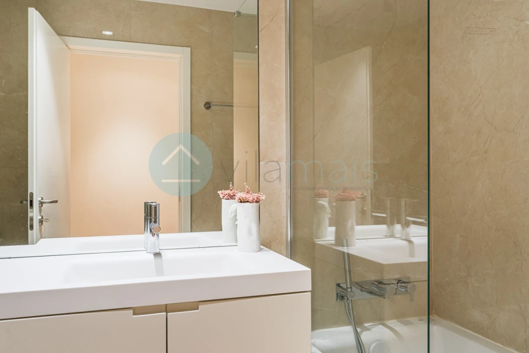 Apartamento T3 para Venda em Vila Nova da Telha Foto 16