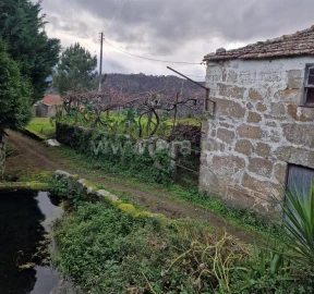 Moradia T1 para Venda em Santa Cruz do Douro e São Tomé de Covelas