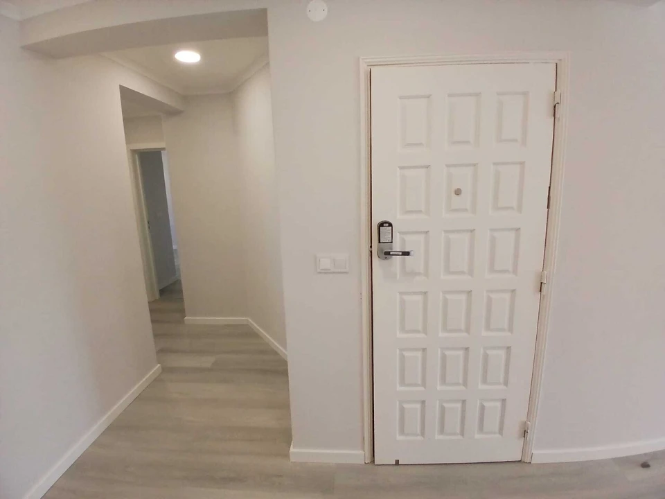 Apartamento T4 para Venda em Amora Foto 12
