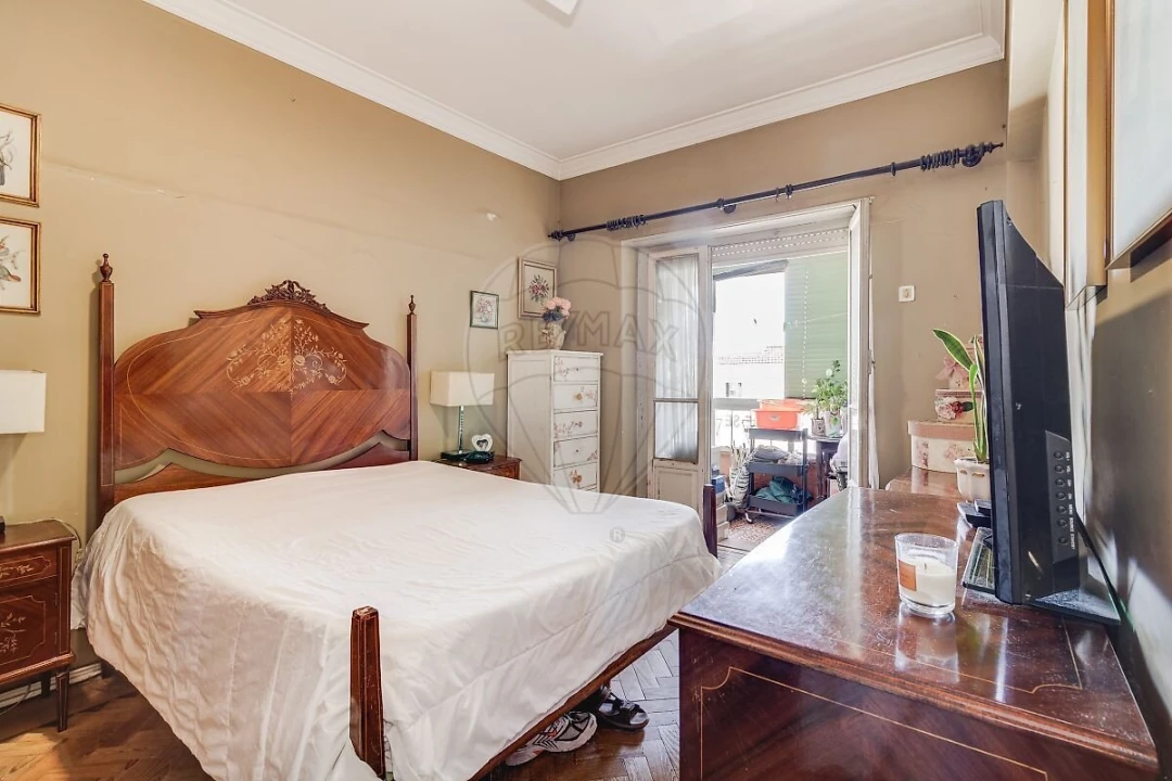 Apartamento T6 para Venda em Queluz e Belas Foto 4