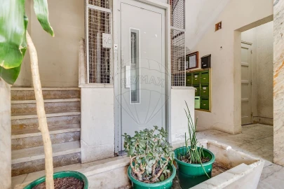 Apartamento T6 para Venda em Queluz e Belas